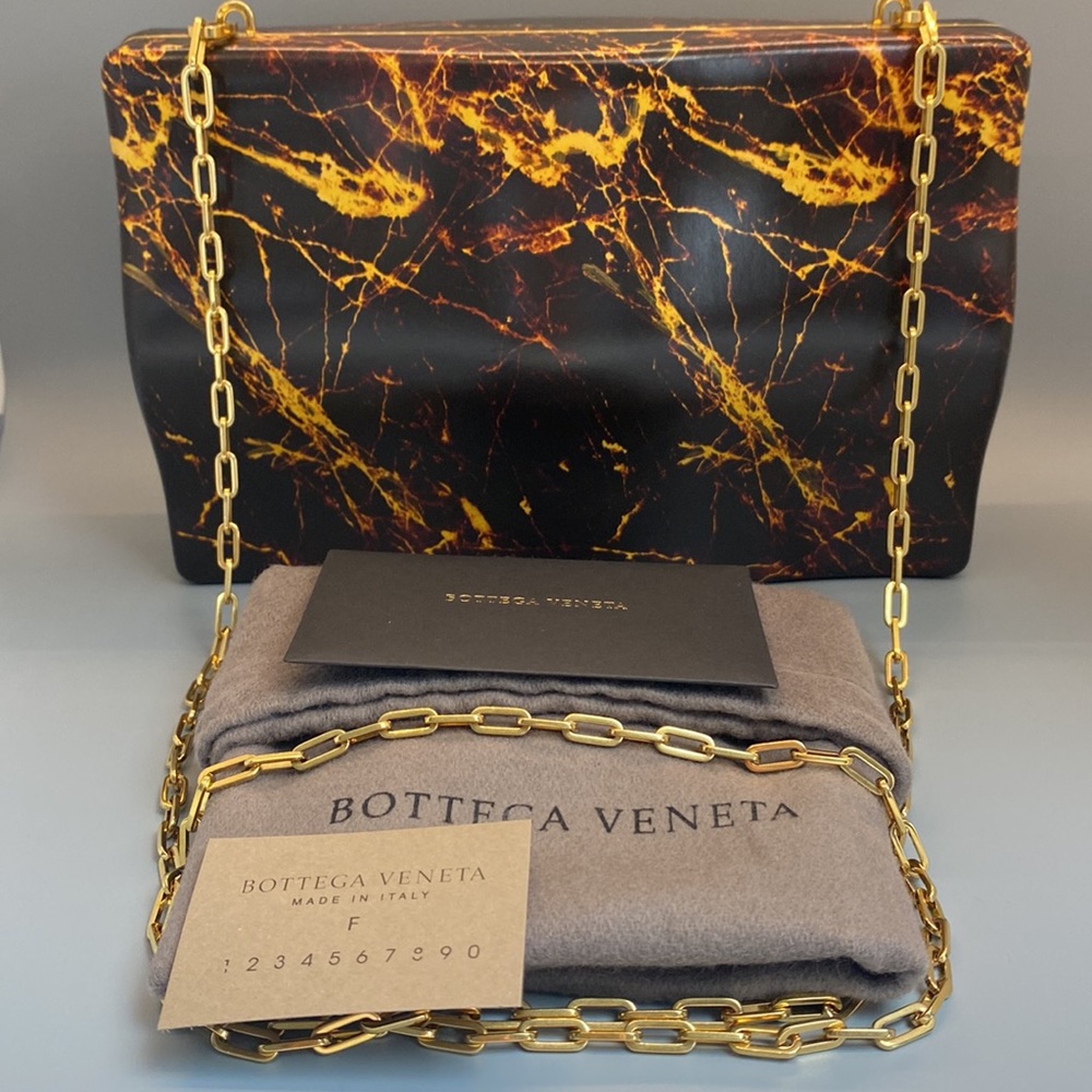 Bottega Veneta Spazzolato Leather Marble Clutch Bag - Picture 5 of 8